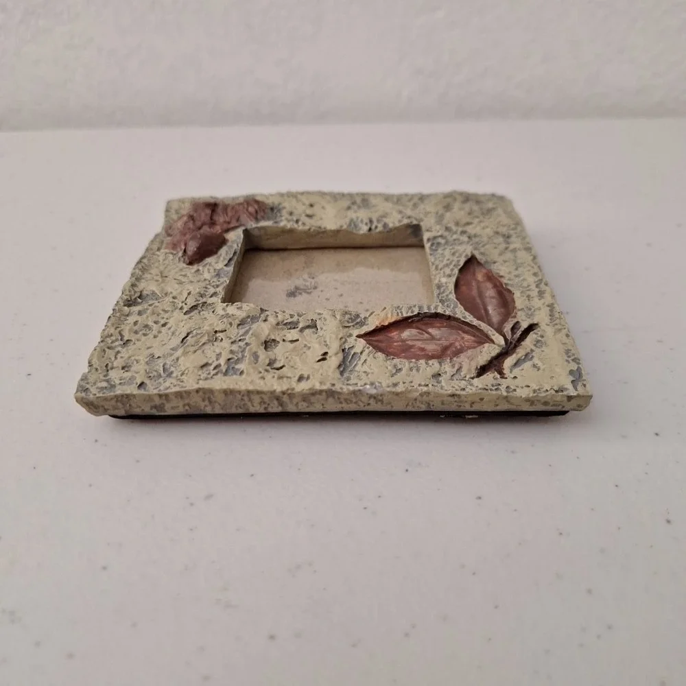 Vintage Photo Frame Faux Cracked Look Stone Leaves Nature 4 x 4.5 Table Top